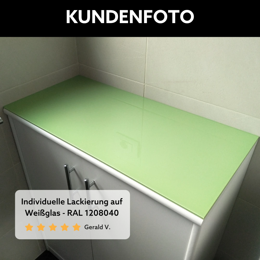 Lackiertes Glas in Farbe Sommergrün