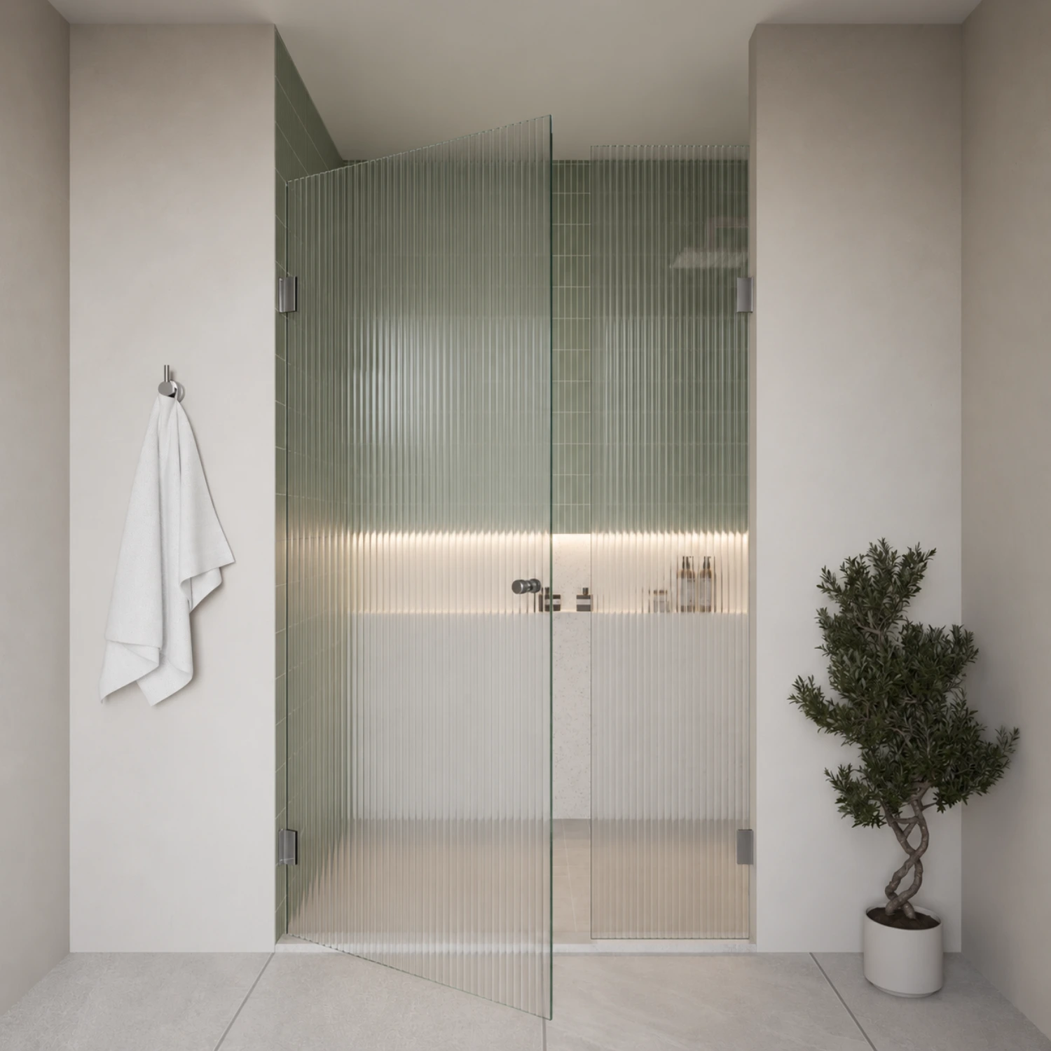 Nischendusche nach Maß mit Duschtür und Festteil aus Riffelglas, Chrom Beschläge und strukturierte Glasoberfläche für Sichtschutz und modernes Baddesign